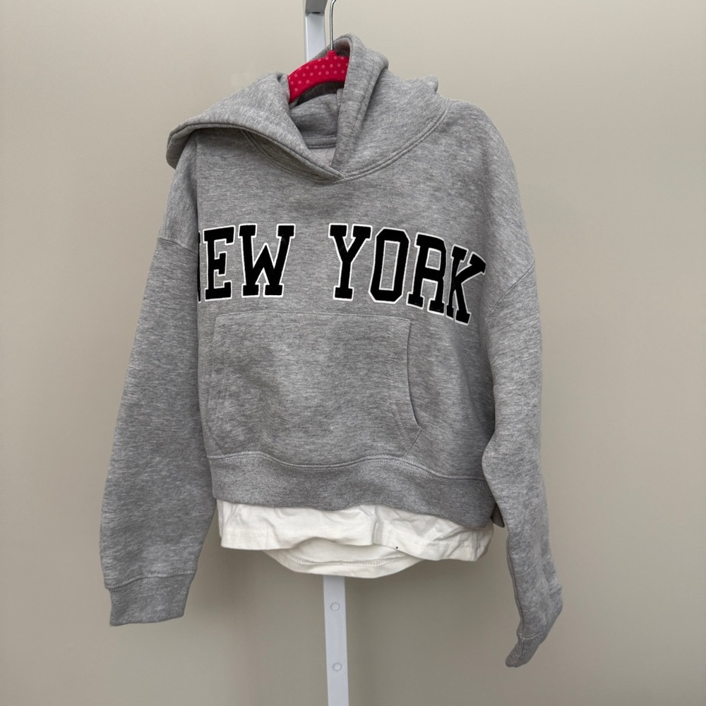 Zara kids Gray New York Hoodie size 8-9